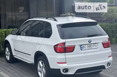 Позашляховик / Кросовер BMW X5 2011 в 