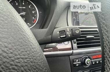 Позашляховик / Кросовер BMW X5 2011 в 