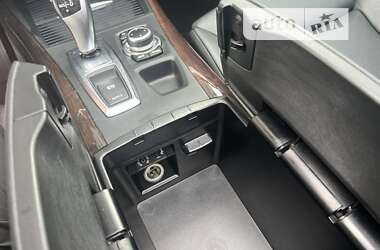 Позашляховик / Кросовер BMW X5 2011 в 