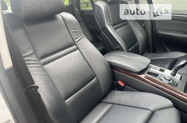 Позашляховик / Кросовер BMW X5 2011 в 