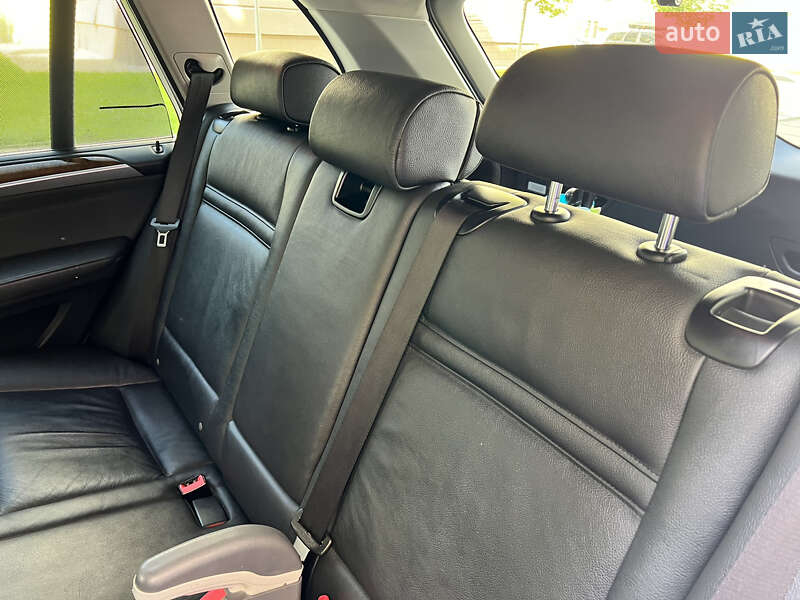 Позашляховик / Кросовер BMW X5 2011 в Києві