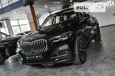Внедорожник / Кроссовер BMW X5 2021 в 