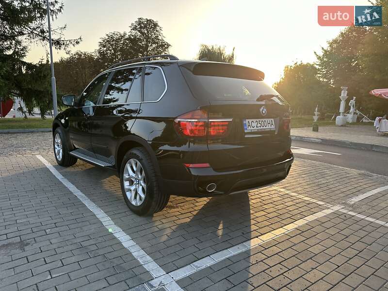 Позашляховик / Кросовер BMW X5 2012 в Луцьку