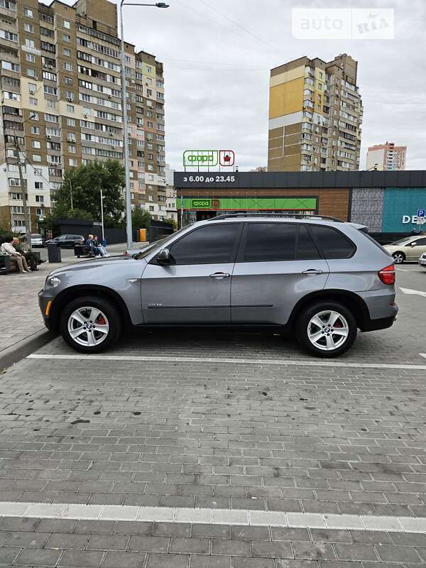 Позашляховик / Кросовер BMW X5 2010 в Києві