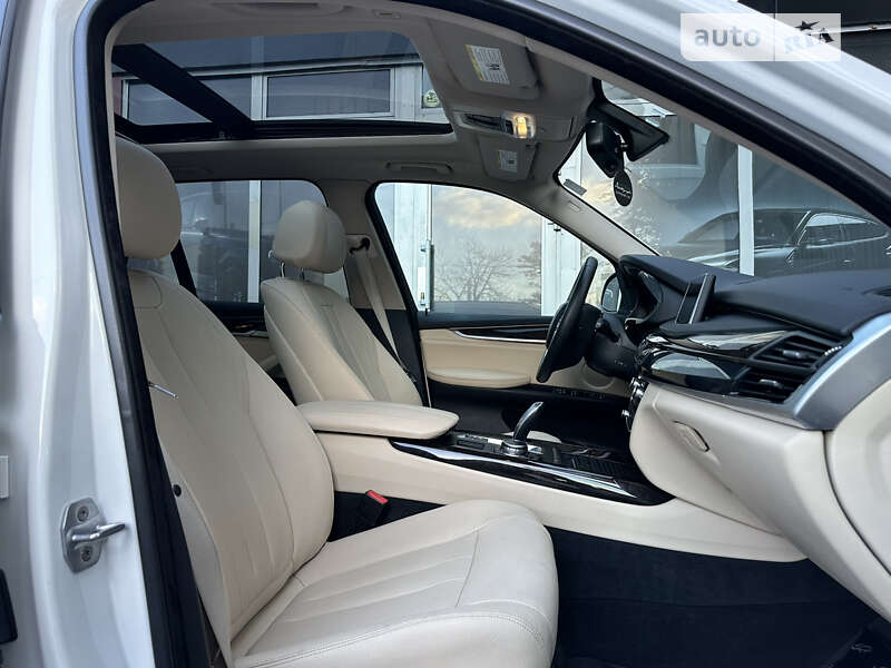 Внедорожник / Кроссовер BMW X5 2015 в Киеве