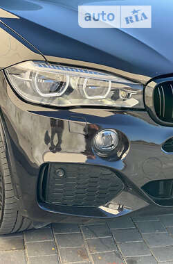 Позашляховик / Кросовер BMW X5 2015 в 