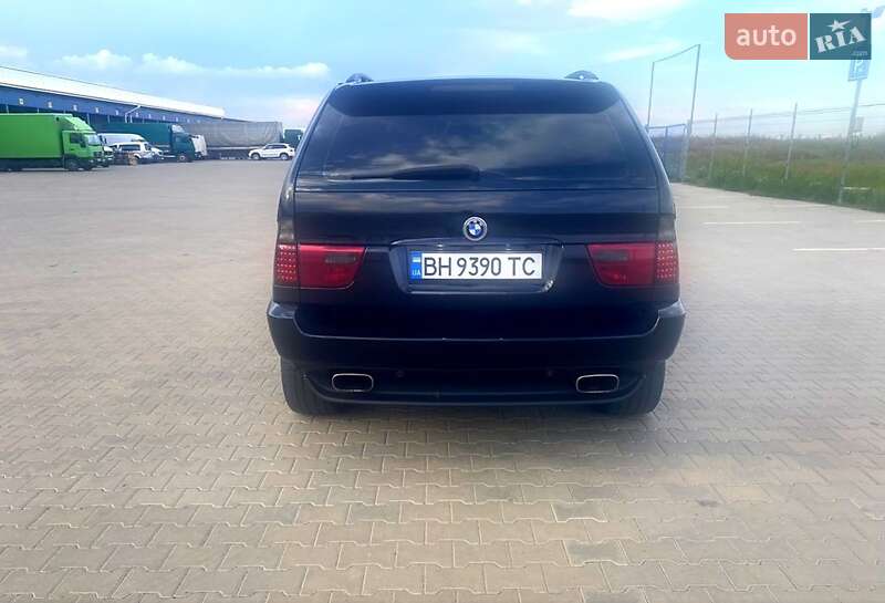 Внедорожник / Кроссовер BMW X5 2004 в Одессе