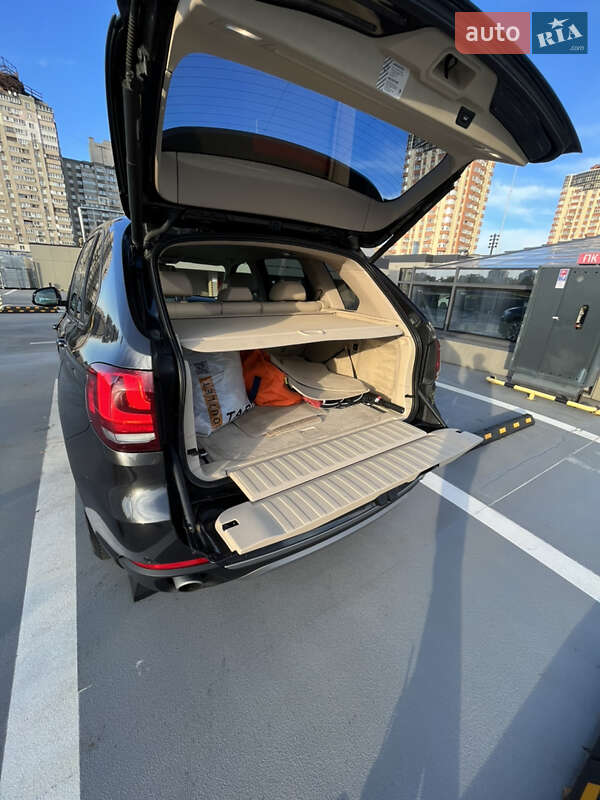 Внедорожник / Кроссовер BMW X5 2014 в Киеве