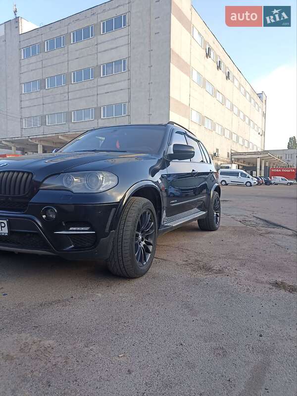 Внедорожник / Кроссовер BMW X5 2011 в Киеве