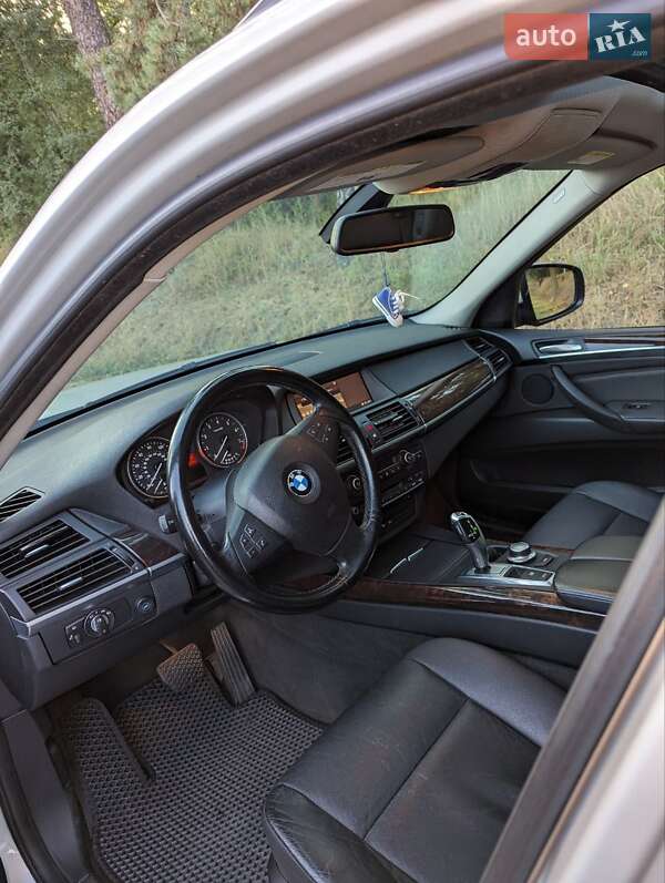 Внедорожник / Кроссовер BMW X5 2009 в Киеве