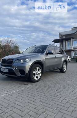 Внедорожник / Кроссовер BMW X5 2013 в Черновцах