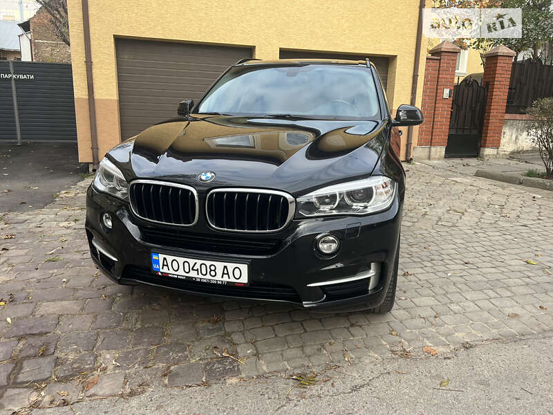 Позашляховик / Кросовер BMW X5 2015 в 