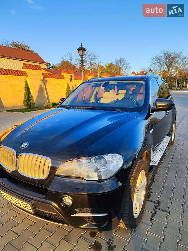 Внедорожник / Кроссовер BMW X5 2010 в Измаиле