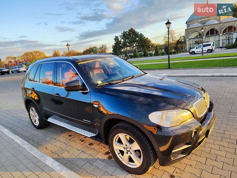 Внедорожник / Кроссовер BMW X5 2010 в Измаиле