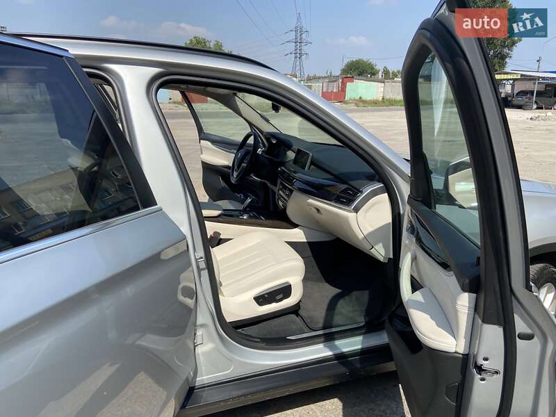 Позашляховик / Кросовер BMW X5 2015 в Запоріжжі