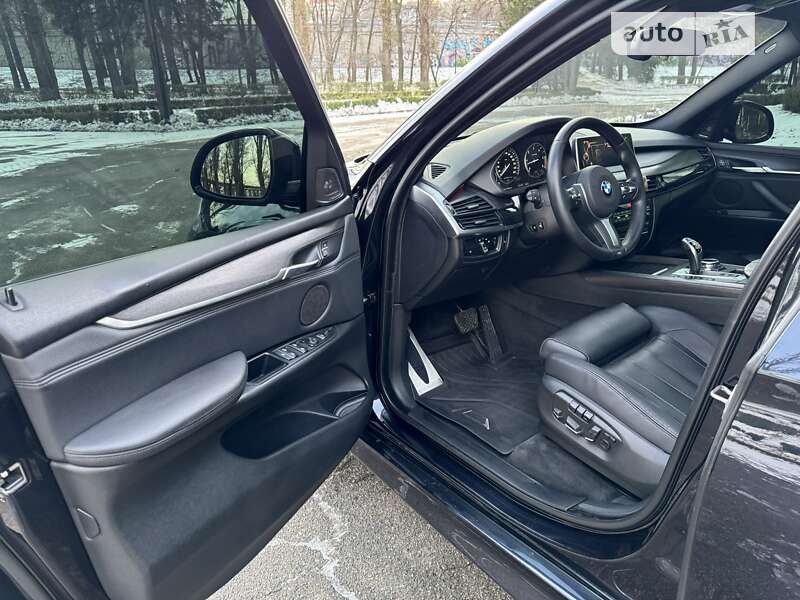 Позашляховик / Кросовер BMW X5 2013 в Києві