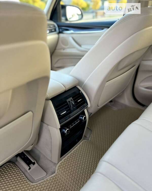 Позашляховик / Кросовер BMW X5 2015 в Дніпрі фото 17 Позашляховик / Кросовер BMW X5 2015 в Дніпрі