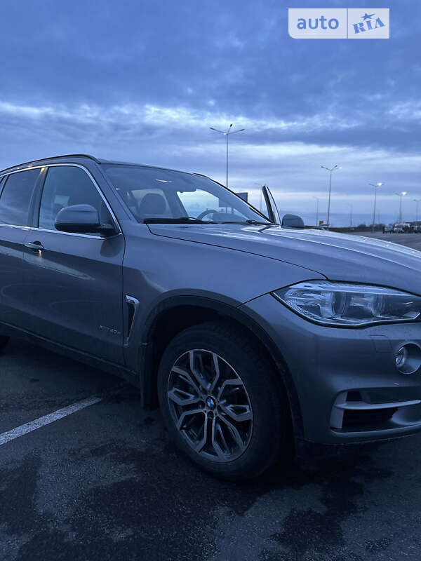 Внедорожник / Кроссовер BMW X5 2015 в Львове фото 15 Внедорожник / Кроссовер BMW X5 2015 в Львове