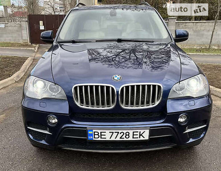 Внедорожник / Кроссовер BMW X5 2013 в Ровно