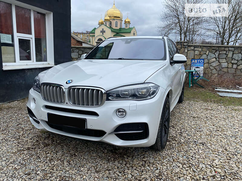 Позашляховик / Кросовер BMW X5 2017 в Івано-Франківську