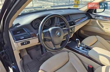 Внедорожник / Кроссовер BMW X5 2010 в Запорожье