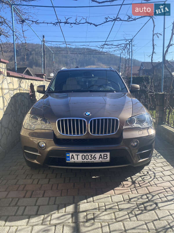 Внедорожник / Кроссовер BMW X5 2011 в Яремче