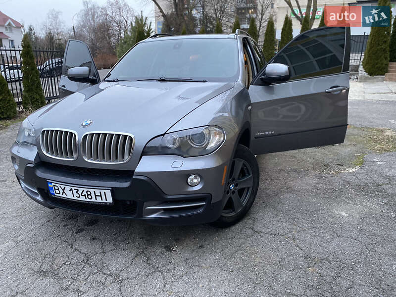 Внедорожник / Кроссовер BMW X5 2010 в Хмельницком