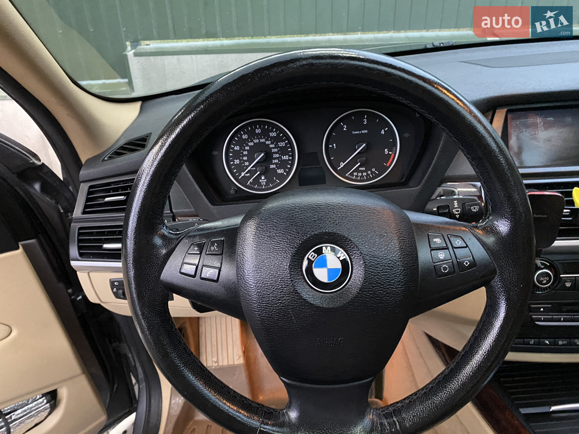 2010 BMW X5 - мініатюра 28