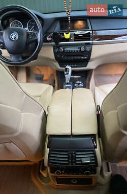 Внедорожник / Кроссовер BMW X5 2010 в Хмельницком