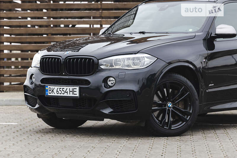 Позашляховик / Кросовер BMW X5 2015 в Луцьку