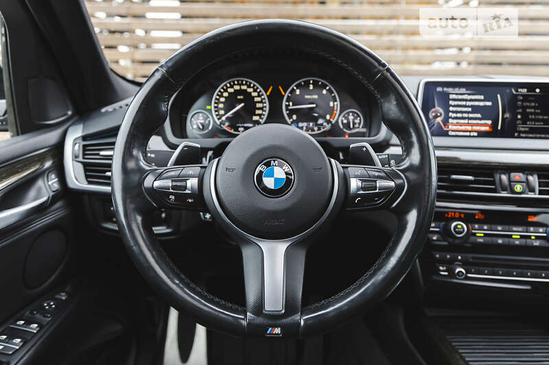 Позашляховик / Кросовер BMW X5 2015 в Луцьку