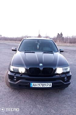 Внедорожник / Кроссовер BMW X5 2001 в Мирнограде