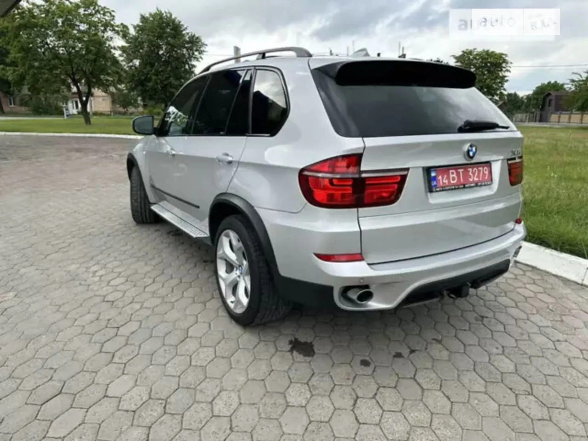 2010 BMW X5 - мініатюра 3