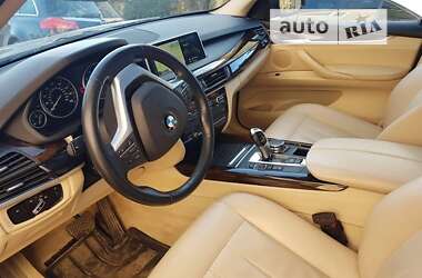 Внедорожник / Кроссовер BMW X5 2014 в Черновцах