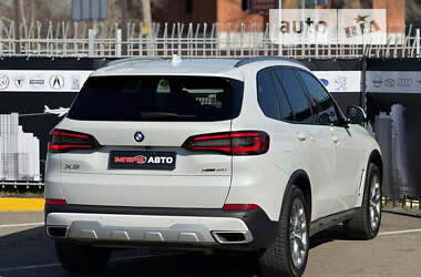 Внедорожник / Кроссовер BMW X5 2022 в Киеве