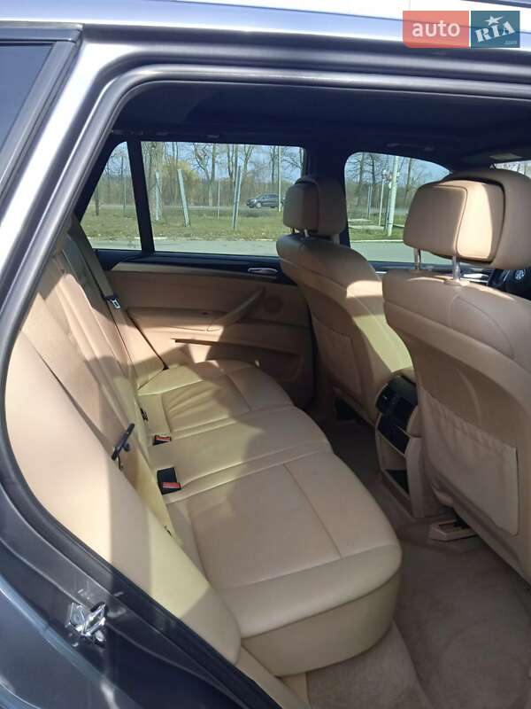 Позашляховик / Кросовер BMW X5 2009 в Бердичеві