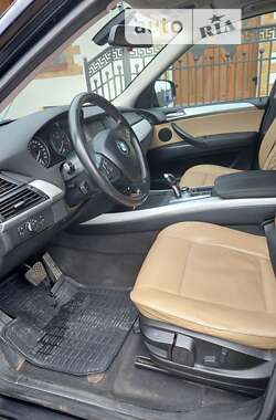 Внедорожник / Кроссовер BMW X5 2011 в Черновцах