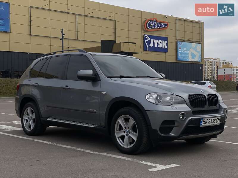 Позашляховик / Кросовер BMW X5 2012 в Рівному