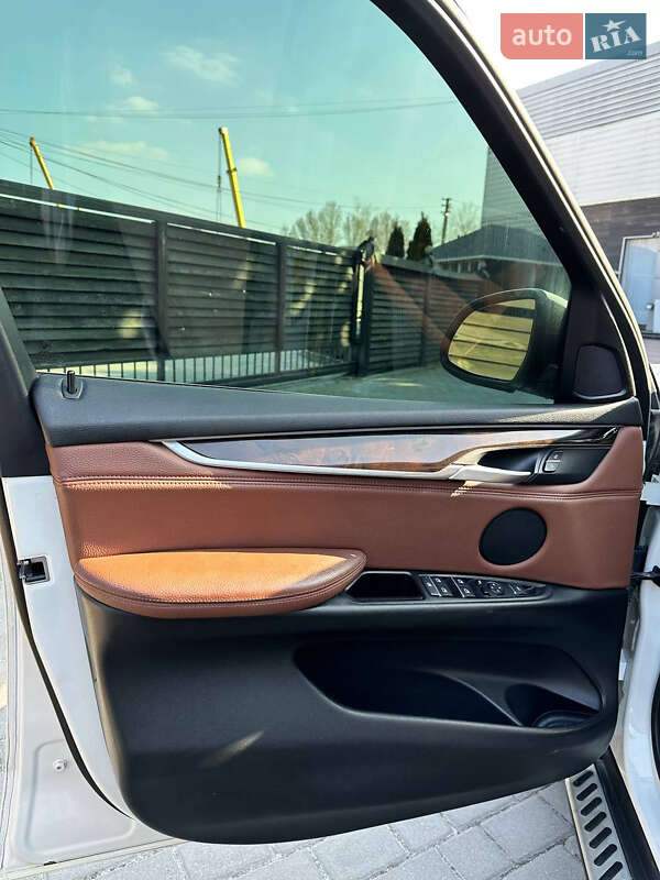 Внедорожник / Кроссовер BMW X5 2015 в Тернополе фото 21 Внедорожник / Кроссовер BMW X5 2015 в Тернополе