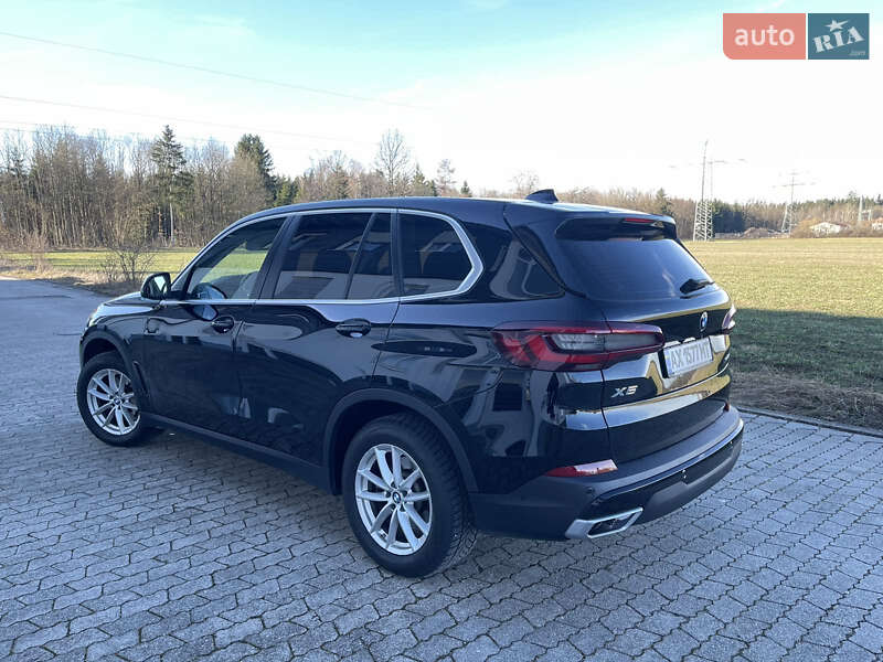 Позашляховик / Кросовер BMW X5 2021 в Львові