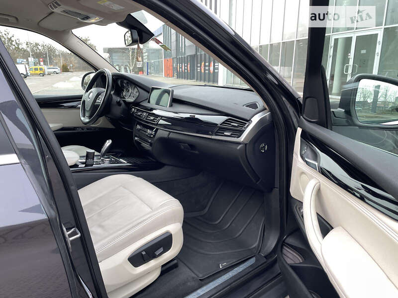 Позашляховик / Кросовер BMW X5 2014 в Луцьку