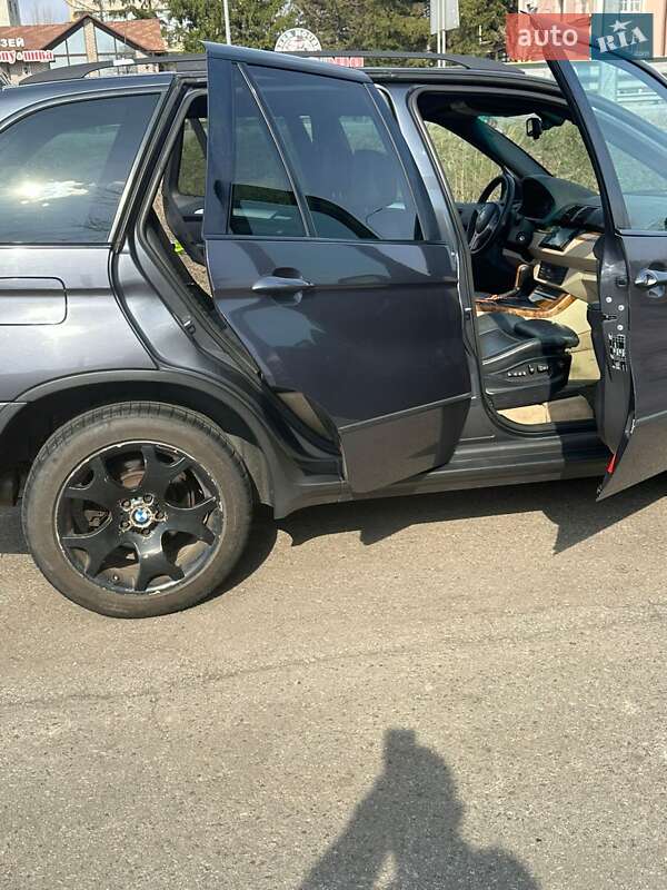 Позашляховик / Кросовер BMW X5 2002 в Полтаві