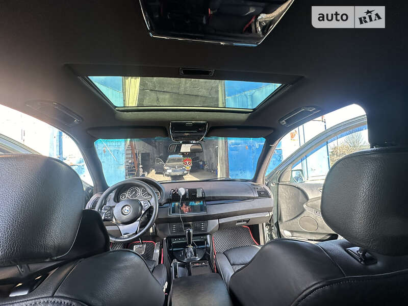 Внедорожник / Кроссовер BMW X5 2002 в Николаеве