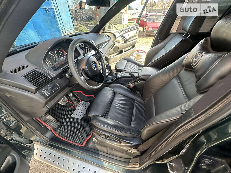 Внедорожник / Кроссовер BMW X5 2002 в Николаеве