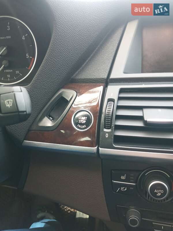 Внедорожник / Кроссовер BMW X5 2009 в Киеве