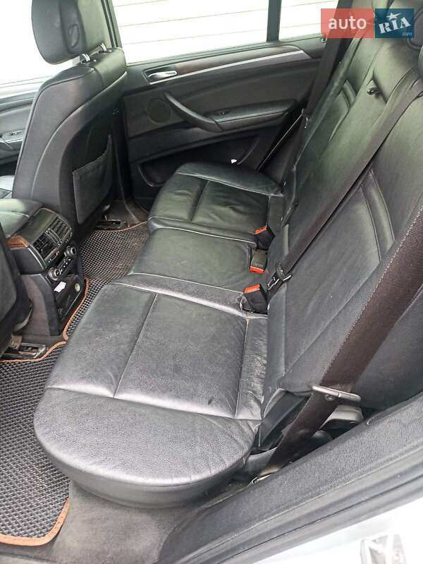 Внедорожник / Кроссовер BMW X5 2012 в Житомире