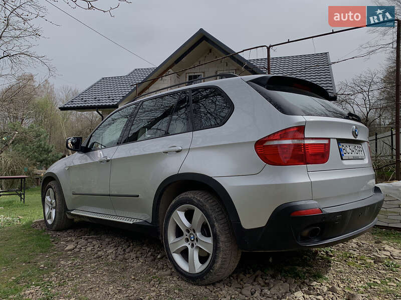 Внедорожник / Кроссовер BMW X5 2008 в Старом Самборе