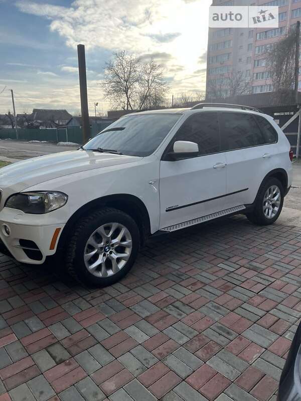 Внедорожник / Кроссовер BMW X5 2010 в Пирятине