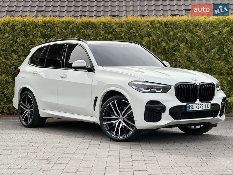 Позашляховик / Кросовер BMW X5 2022 в 
