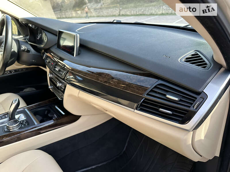 Позашляховик / Кросовер BMW X5 2016 в Тернополі